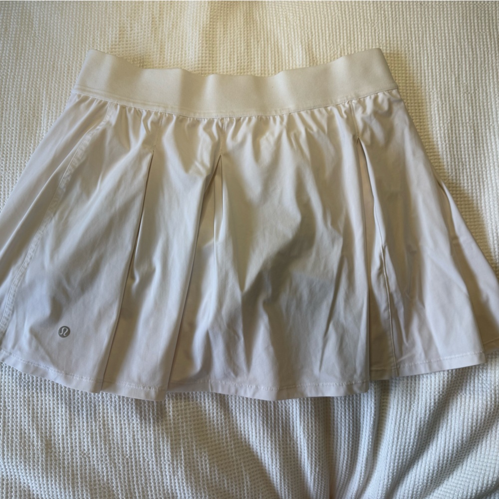 White Lululemon Athletic Skirt- size 10